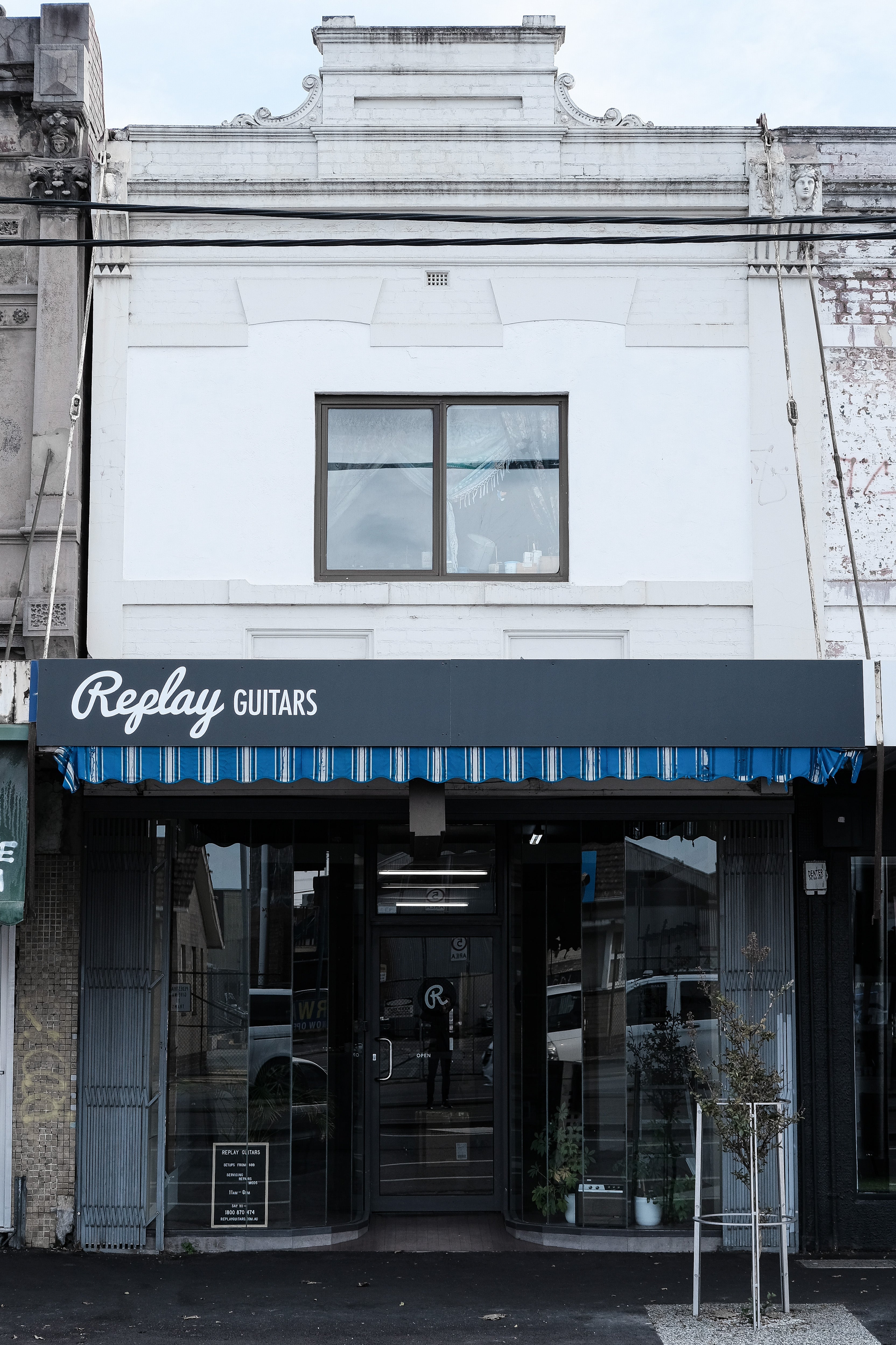 Replay Guitars
