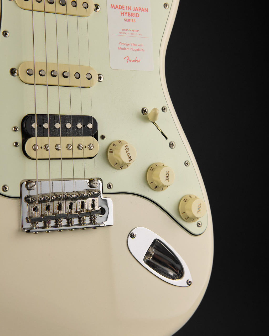 2020 Fender MIJ Hybrid '60s Stratocaster HSS Vintage White