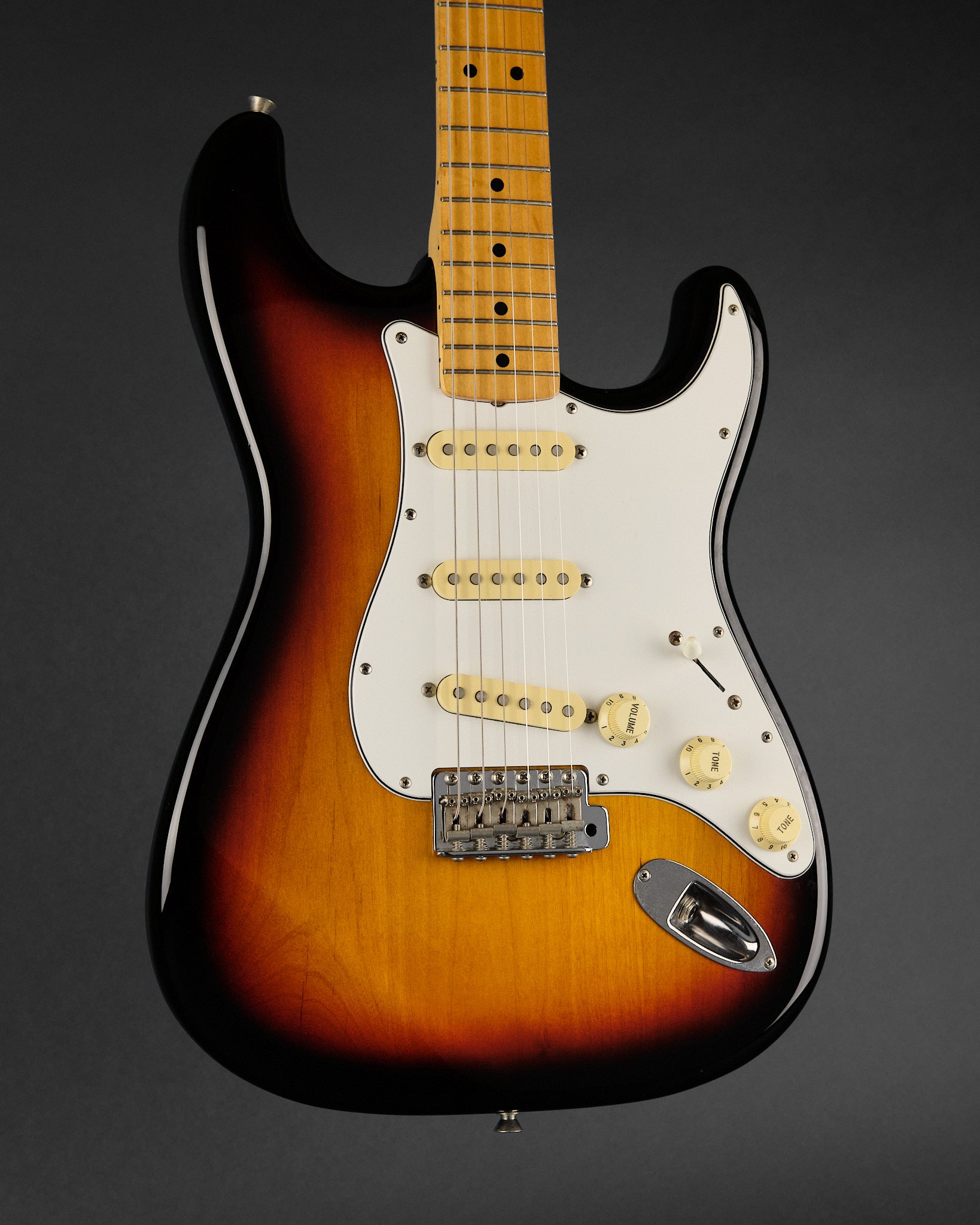 2000s Fender CIJ ST-STD Stratocaster Sunburst