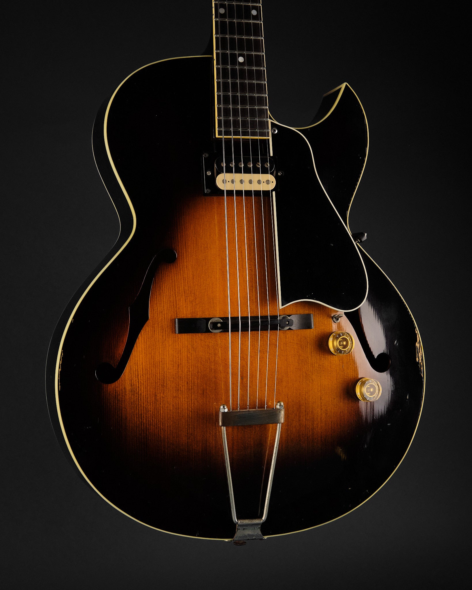 Sumi Archtop Sunburst (Second-Hand)