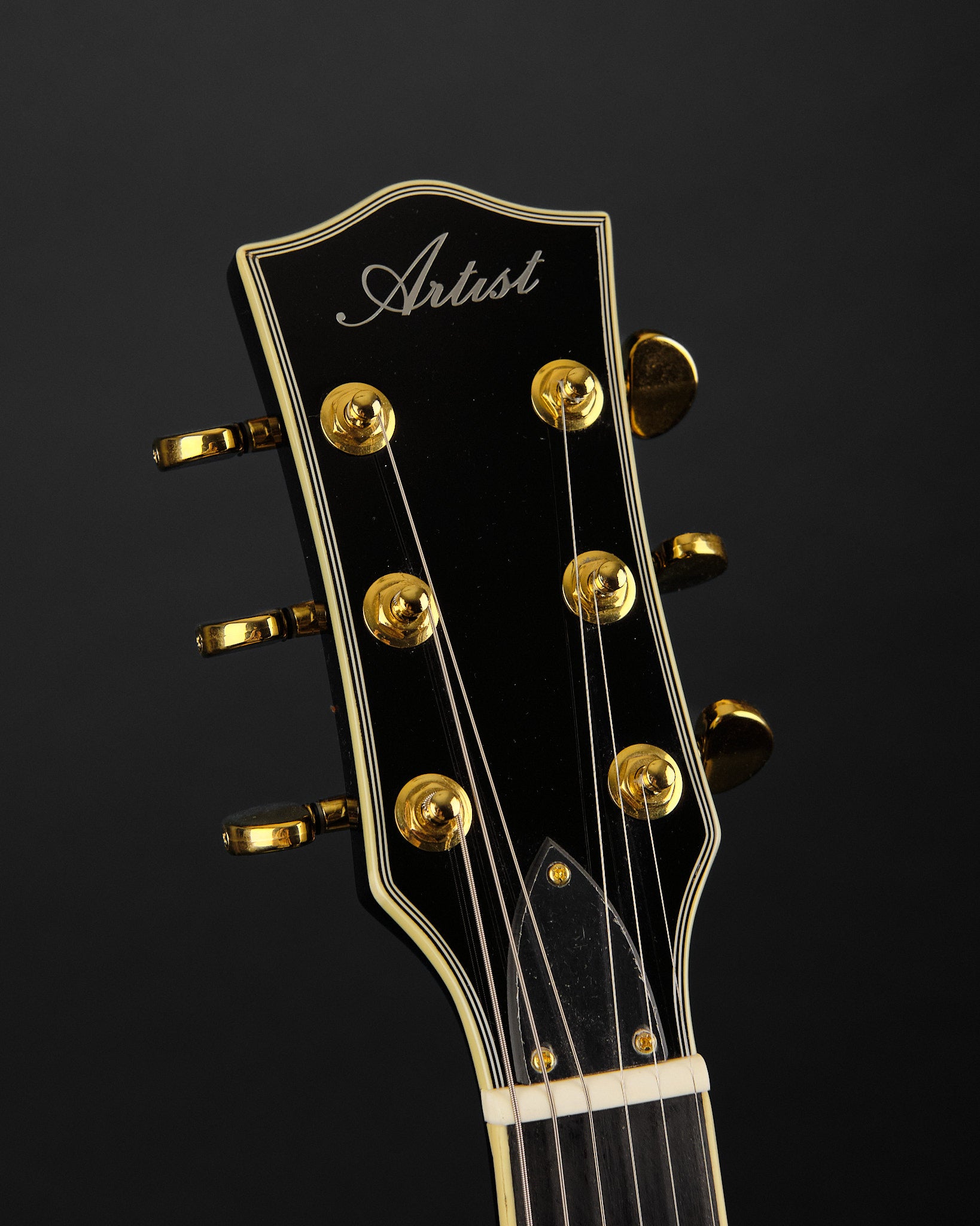 Artist AP97BB Black (Second-Hand)