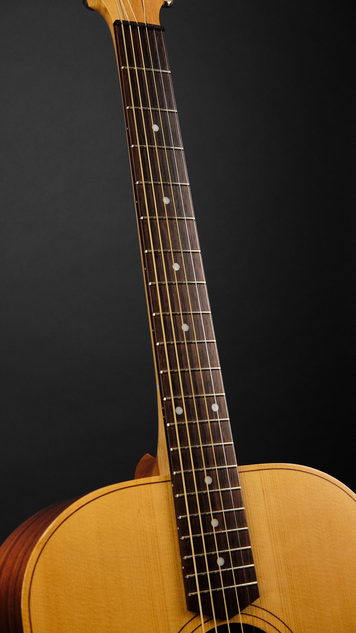 2000s Cole Clark Fat Lady FL1A Natural
