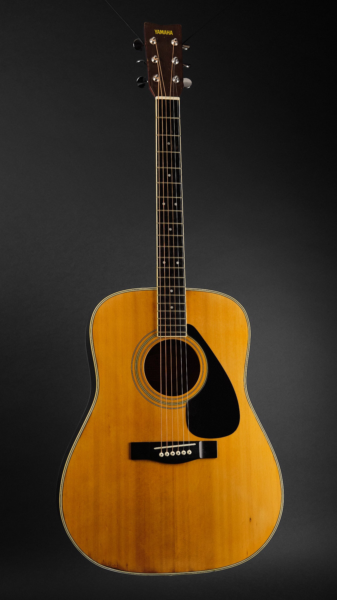 1974 Yamaha FG-200D Natural