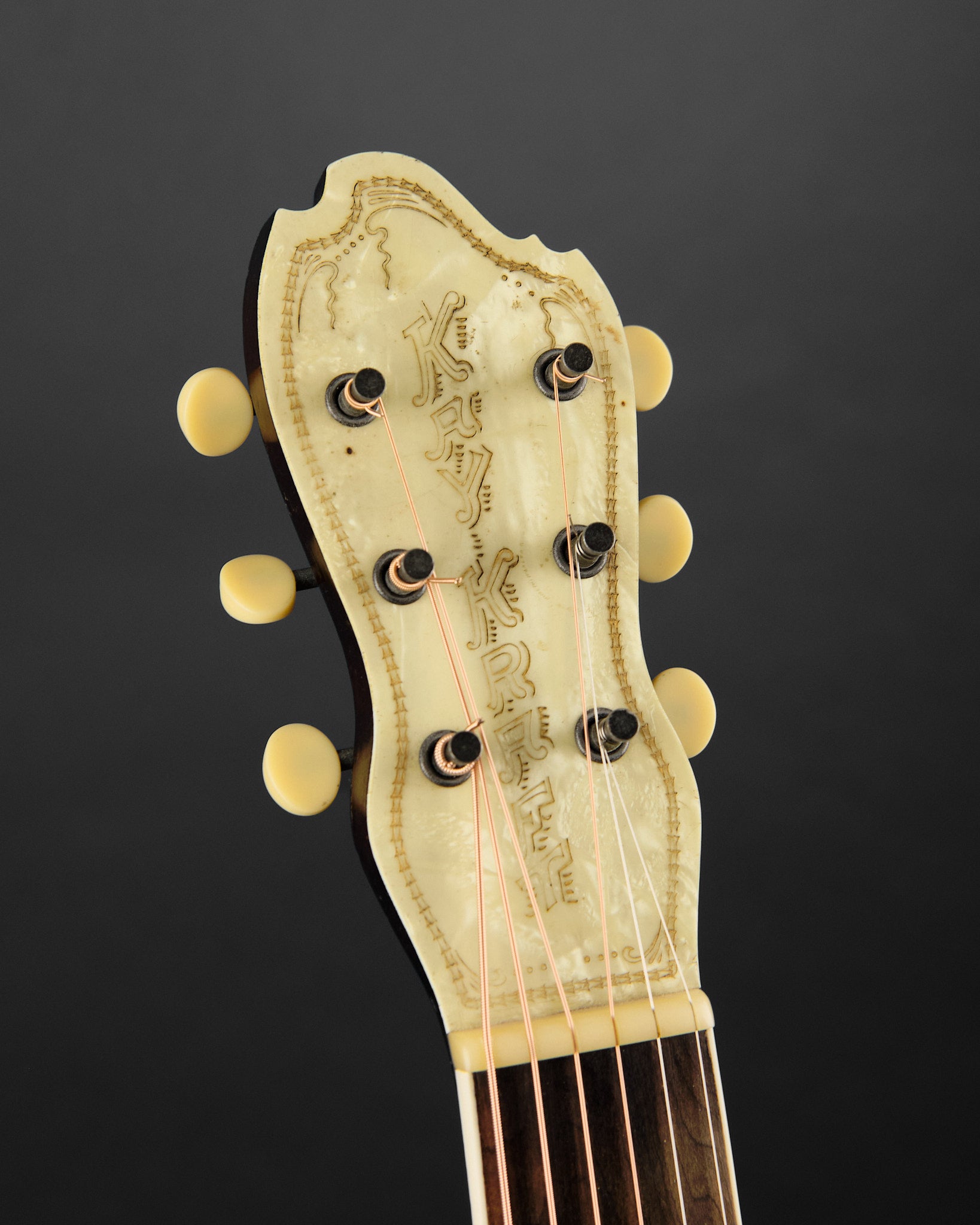 1930s Kay Kraft Style A Venetian Spruce