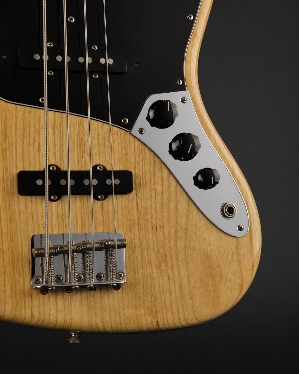 2006 Fender American Vintage '75 Jazz Bass Natural