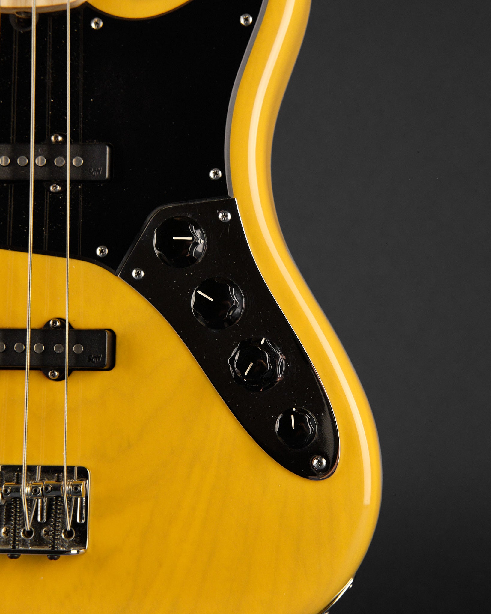 2009 Fender American Deluxe Jazz Bass Ash Blonde
