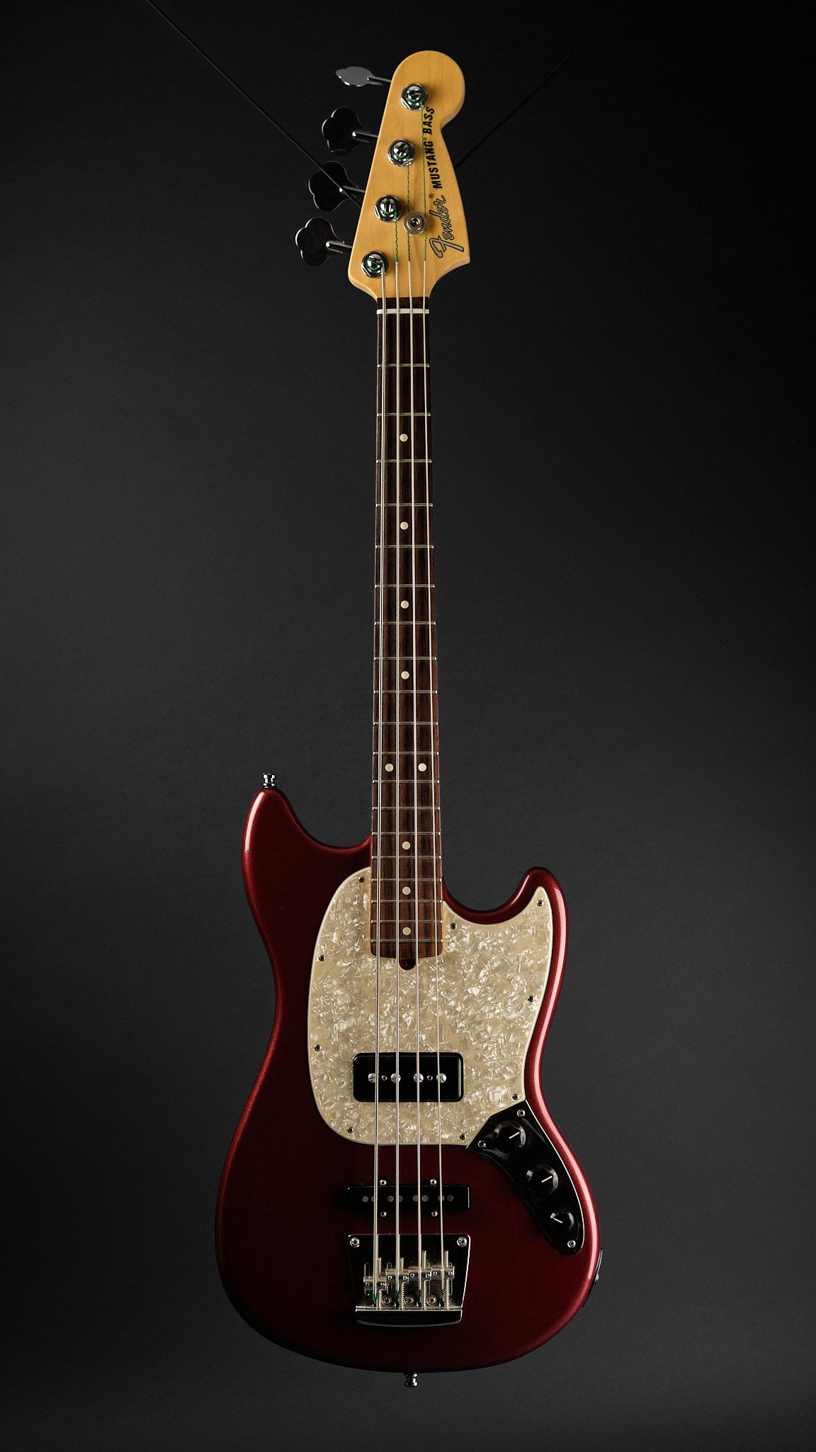 2019 Fender American Performer Mustang Bass Aubergine