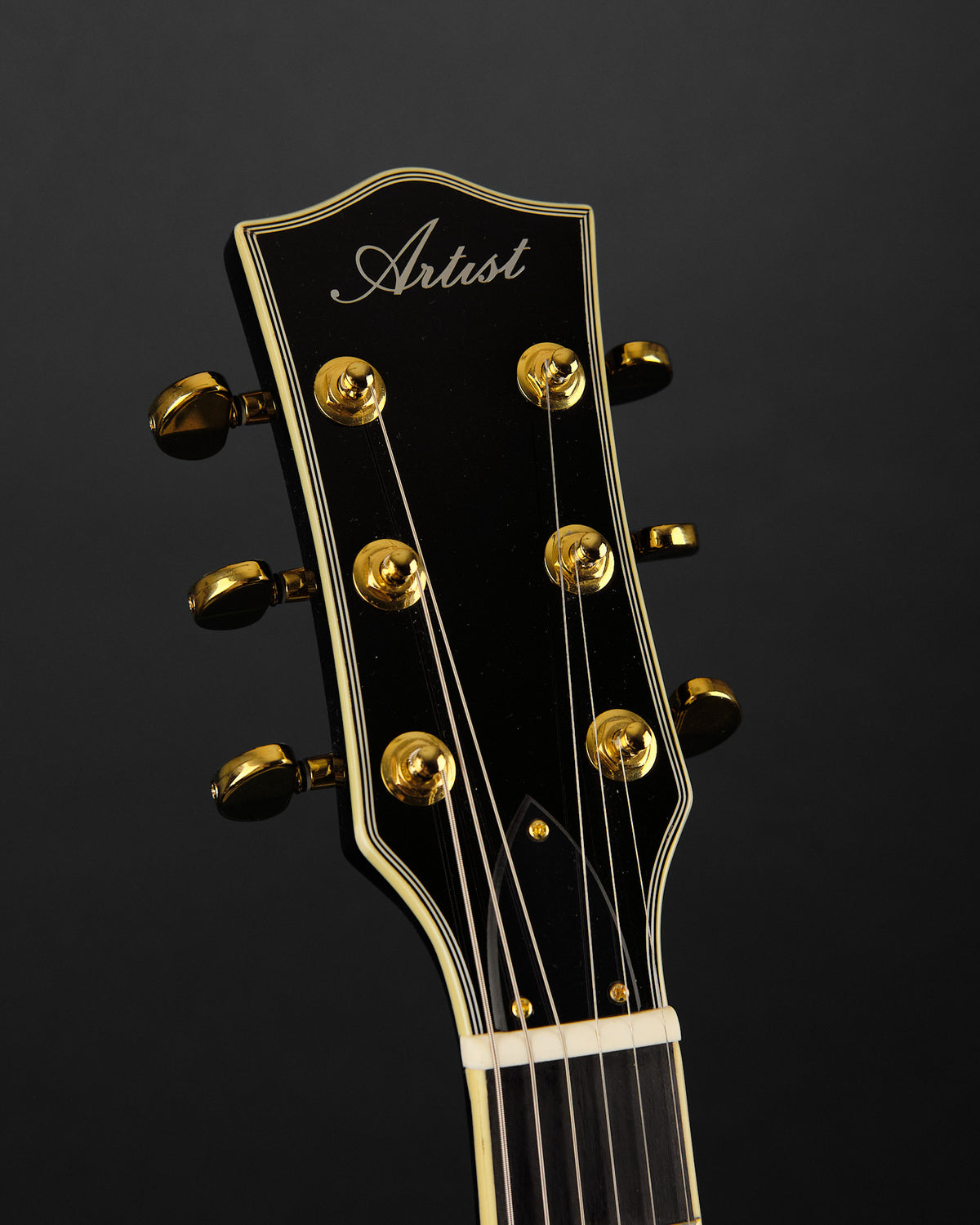 Artist AP97BB Black (Second-Hand)
