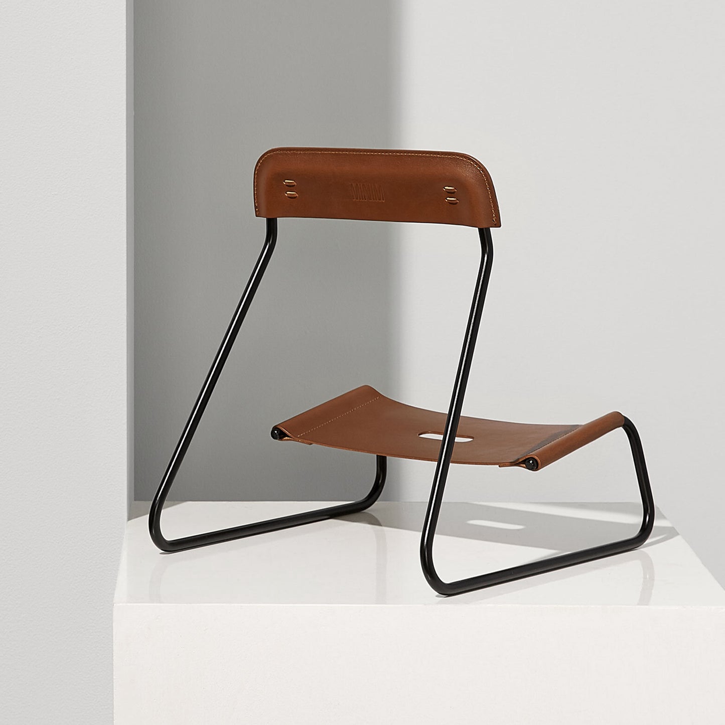 MINIM Sling Stand Tan