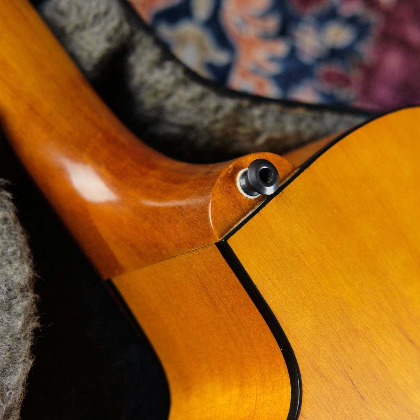 1990s Maton EM225C Dreadnought