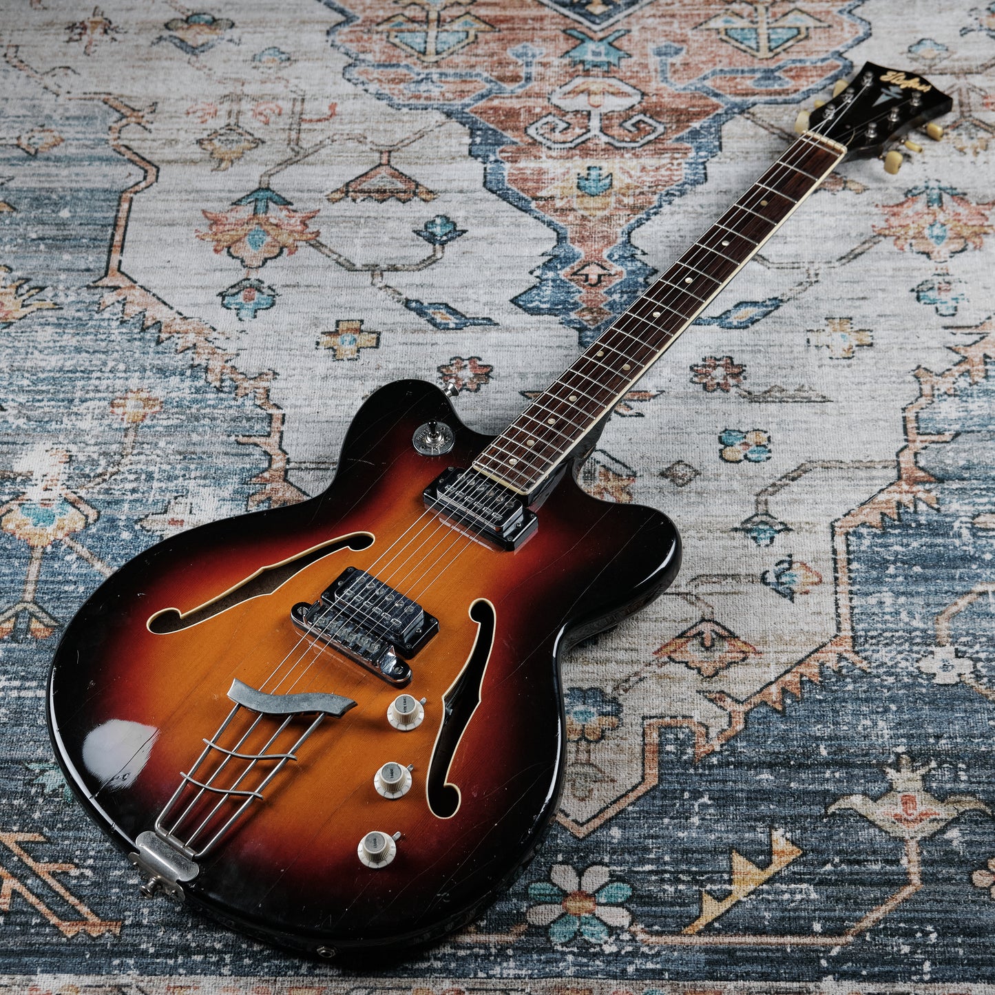 1966 Hofner 4600/E2 Sunburst