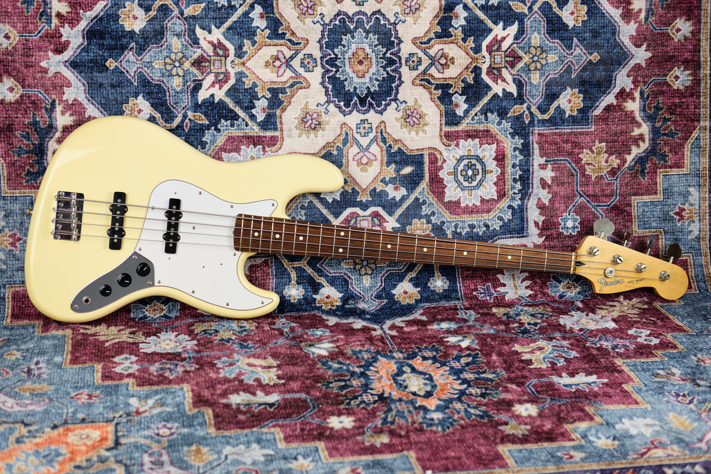 2006 Fender CIJ JB53 Jazz Bass Olympic White