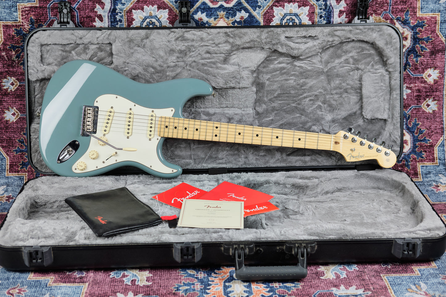 2017 Fender American Professional Stratocaster Sonic Gray