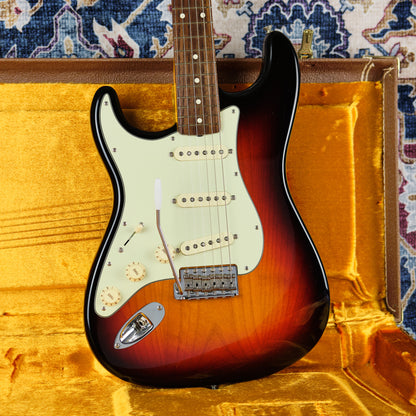 2010 Fender American Vintage '62 Stratocaster Left Handed Sunburst