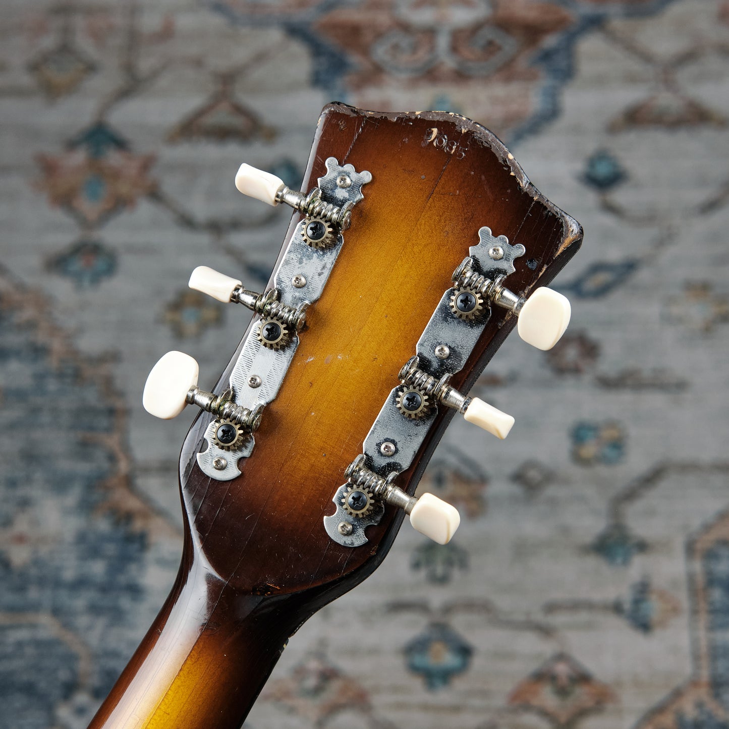 1962 Hofner Club 40 Sunburst