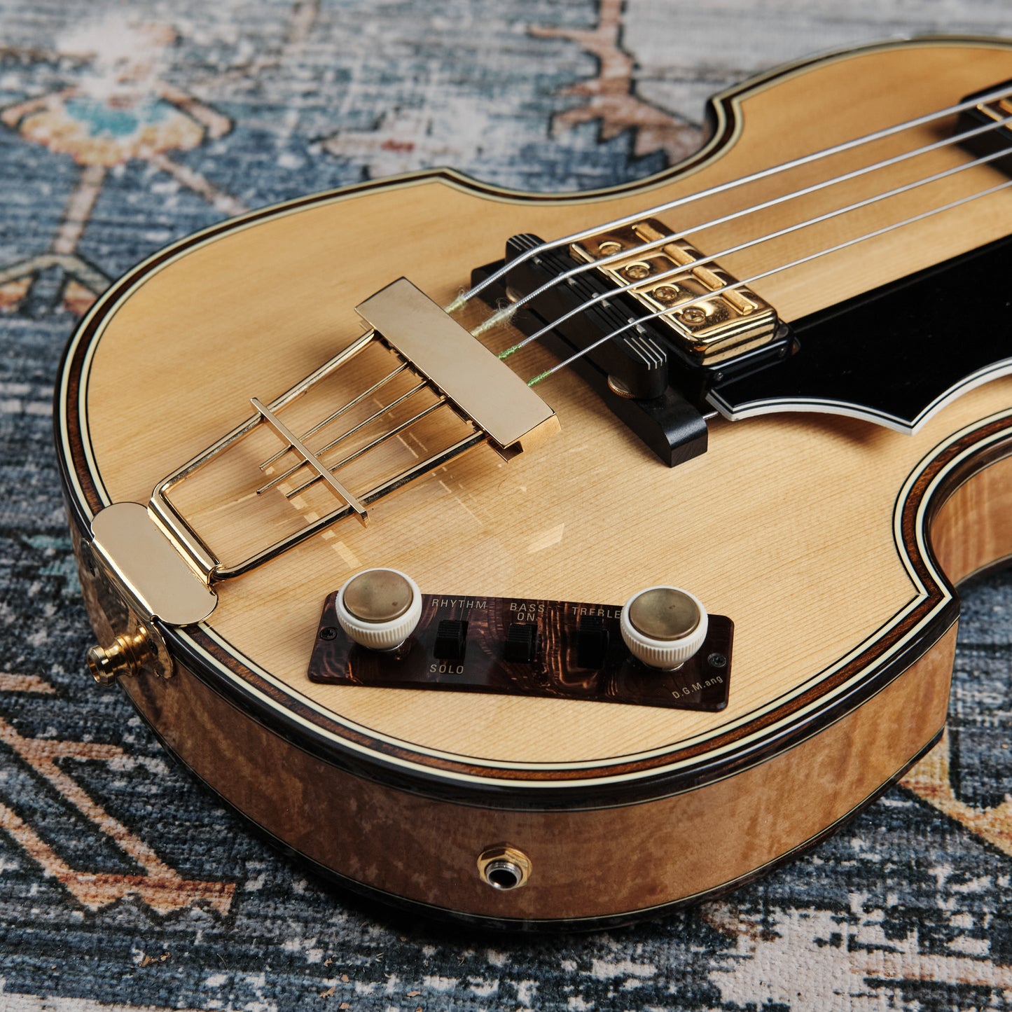 c1999 Hofner 5000/1 Deluxe Bass Natural